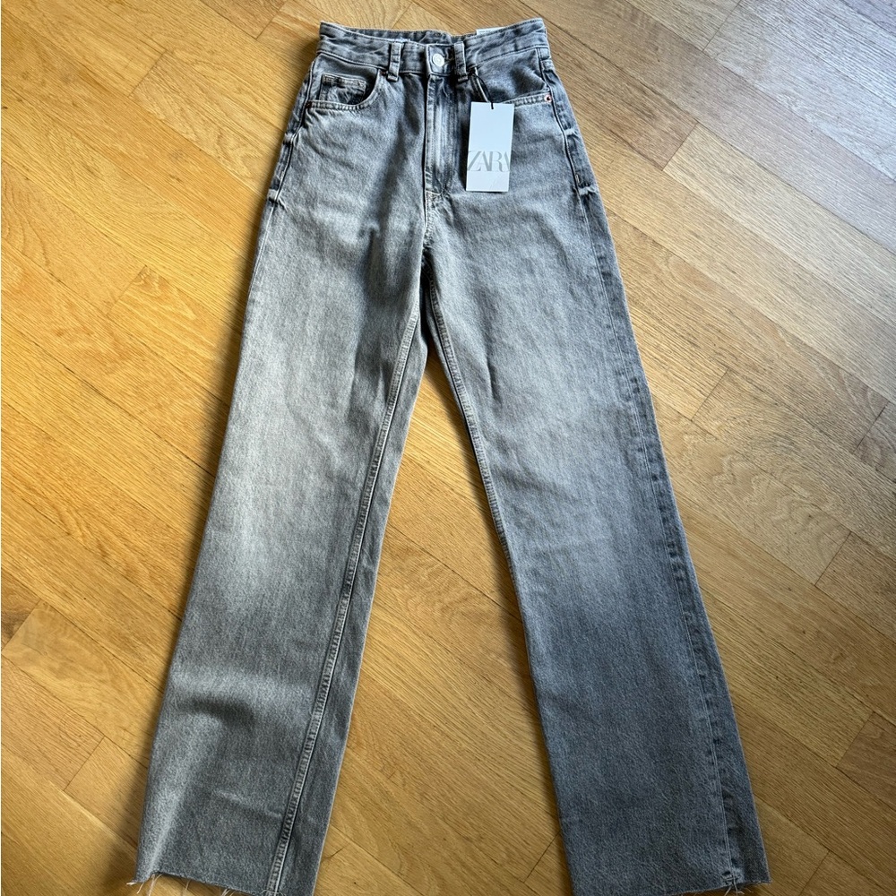 ZARA HIGH WAISTED WIDE LEG JEANS NWT